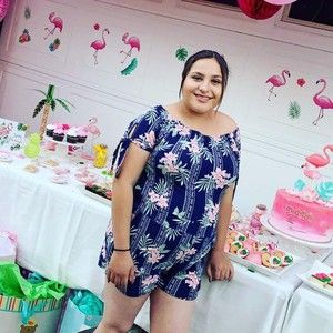 Meet your Posher, Ebony